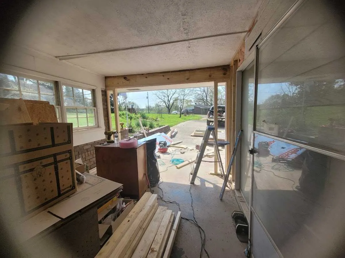 Air movers and dehumidifier for Water Mitigation Services in St. Augustine Shores